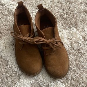 Boys Gap boots size 1
